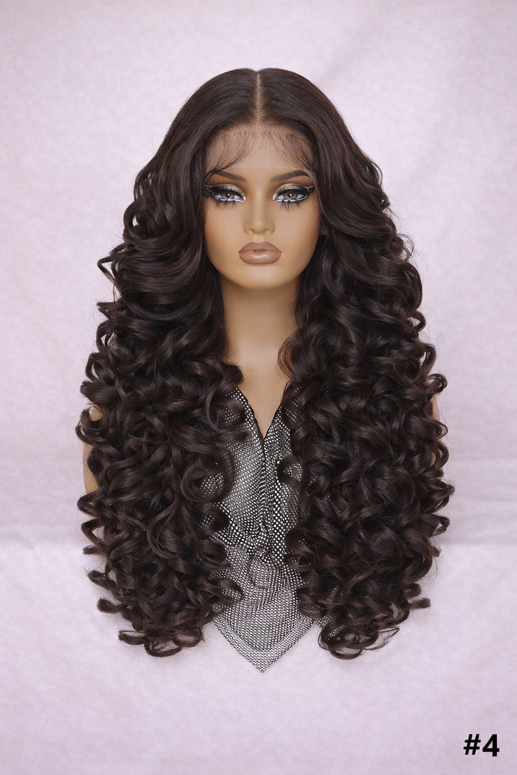 Bouncy Latish Queen wig