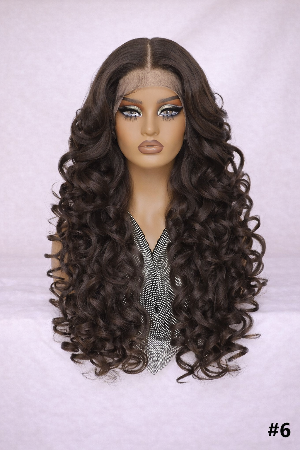 Bouncy Latish Queen wig