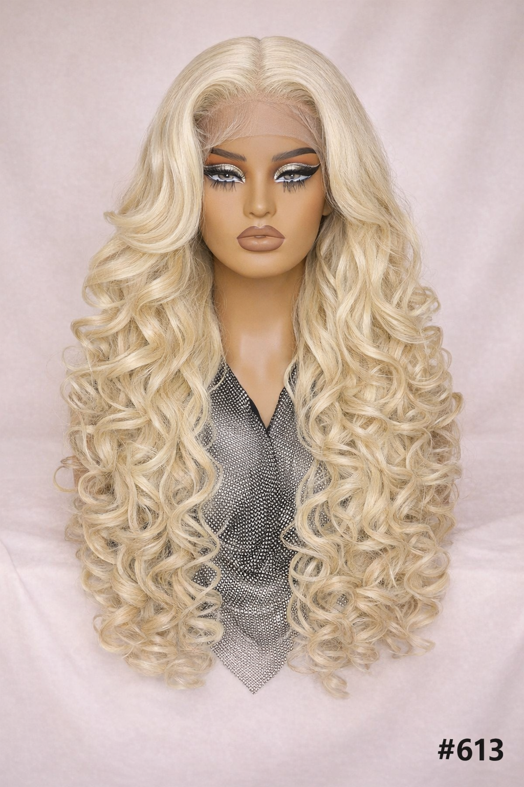 Bouncy Latish Queen wig