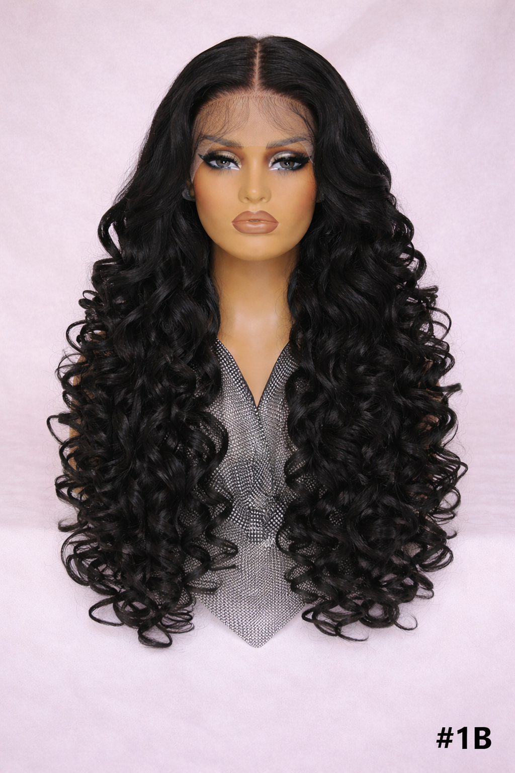 Bouncy Latish Queen wig